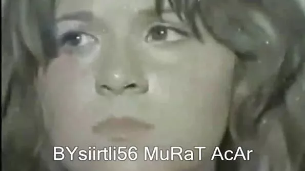 ایک بوڑھا آدمی ہالووین پر ایک نوجوان لڑکی کو چودتا ہے۔