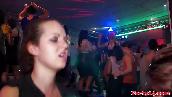 Rachele Richey - ڈک چوسنے کی عادت پریمی