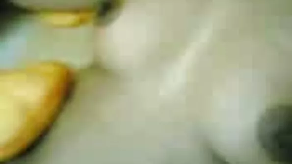 بلیو فرشتہ اور ایڈریانا سیاہ اور سفید لباس میں